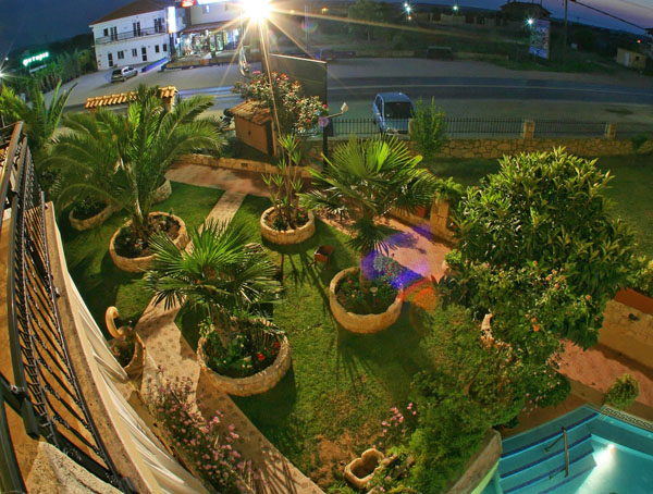 gf-hotel-fish 270-crop-epex